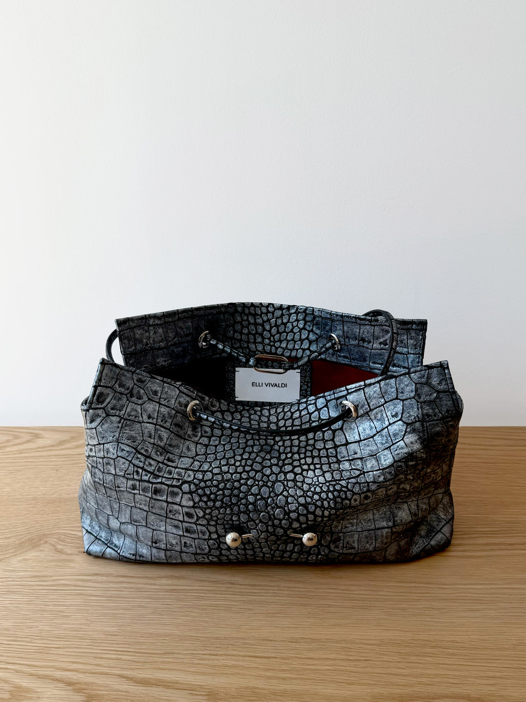 La Tabot_077 Limited Series