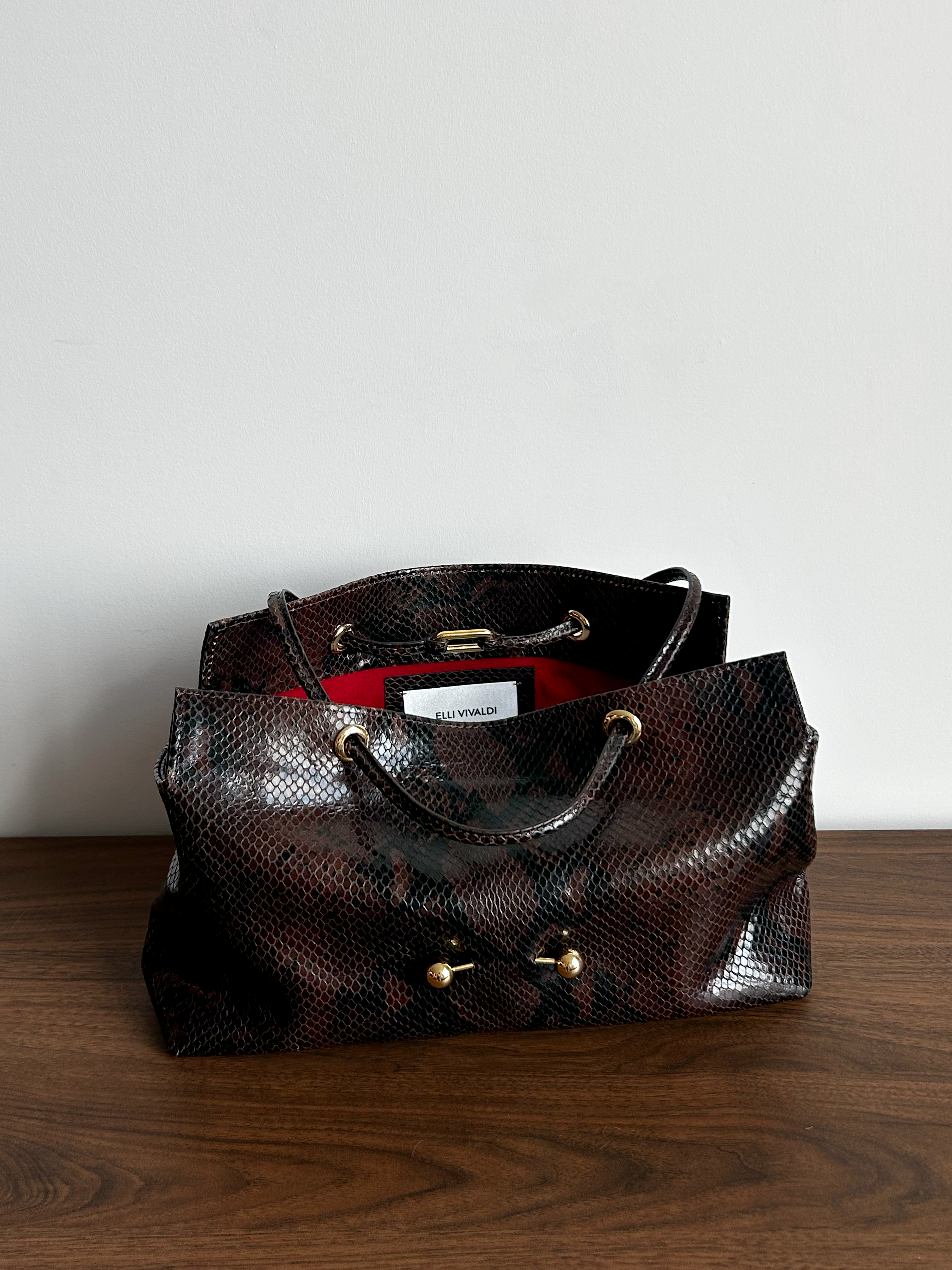 La Tabot_026 Limited Series
