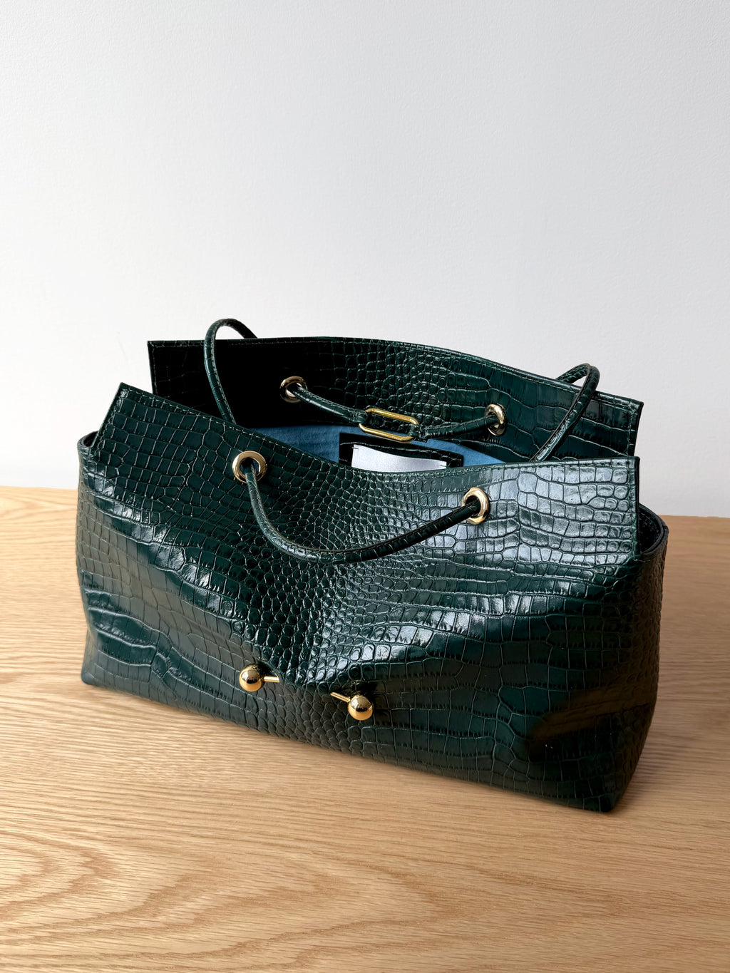 La Tabot_103 Limited Series