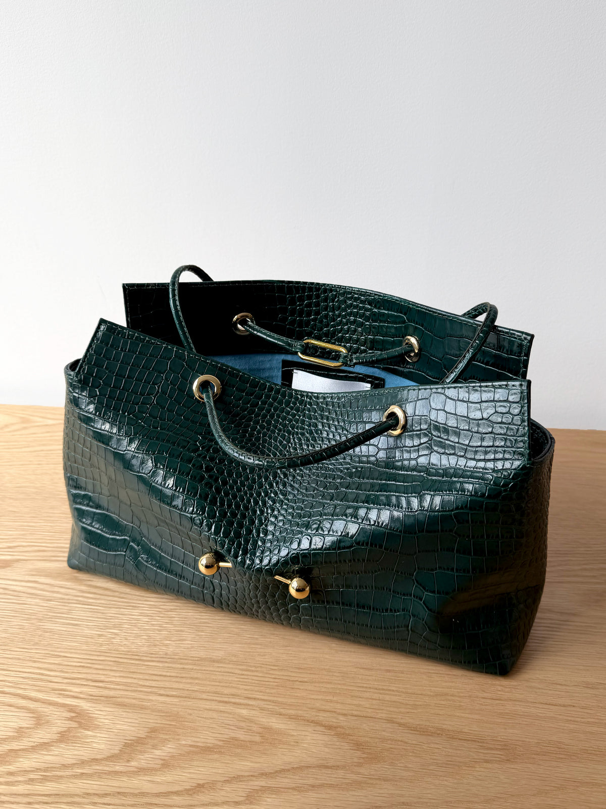 La Tabot_103 Limited Series