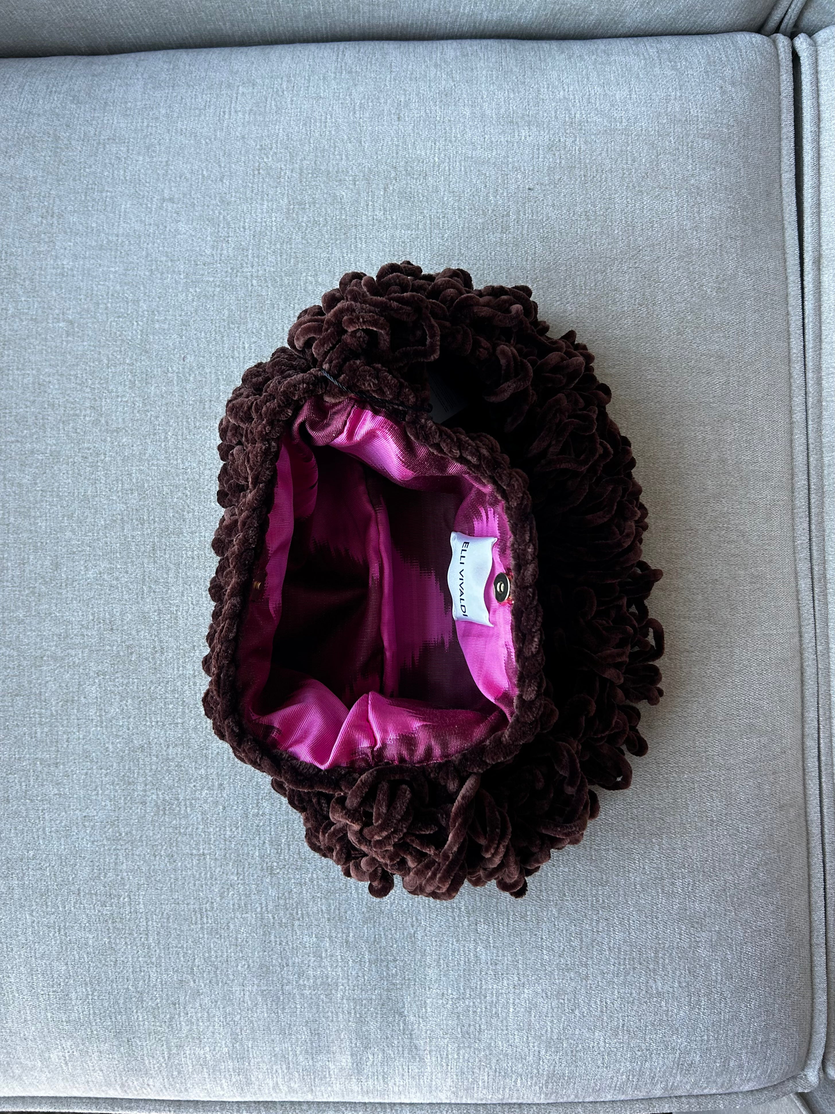 Chocolate Velvet Medium