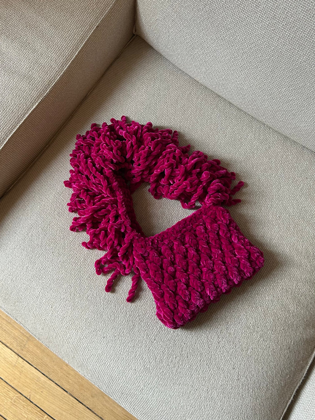 Cyclamen Velvet Small - LIMITED EDITION