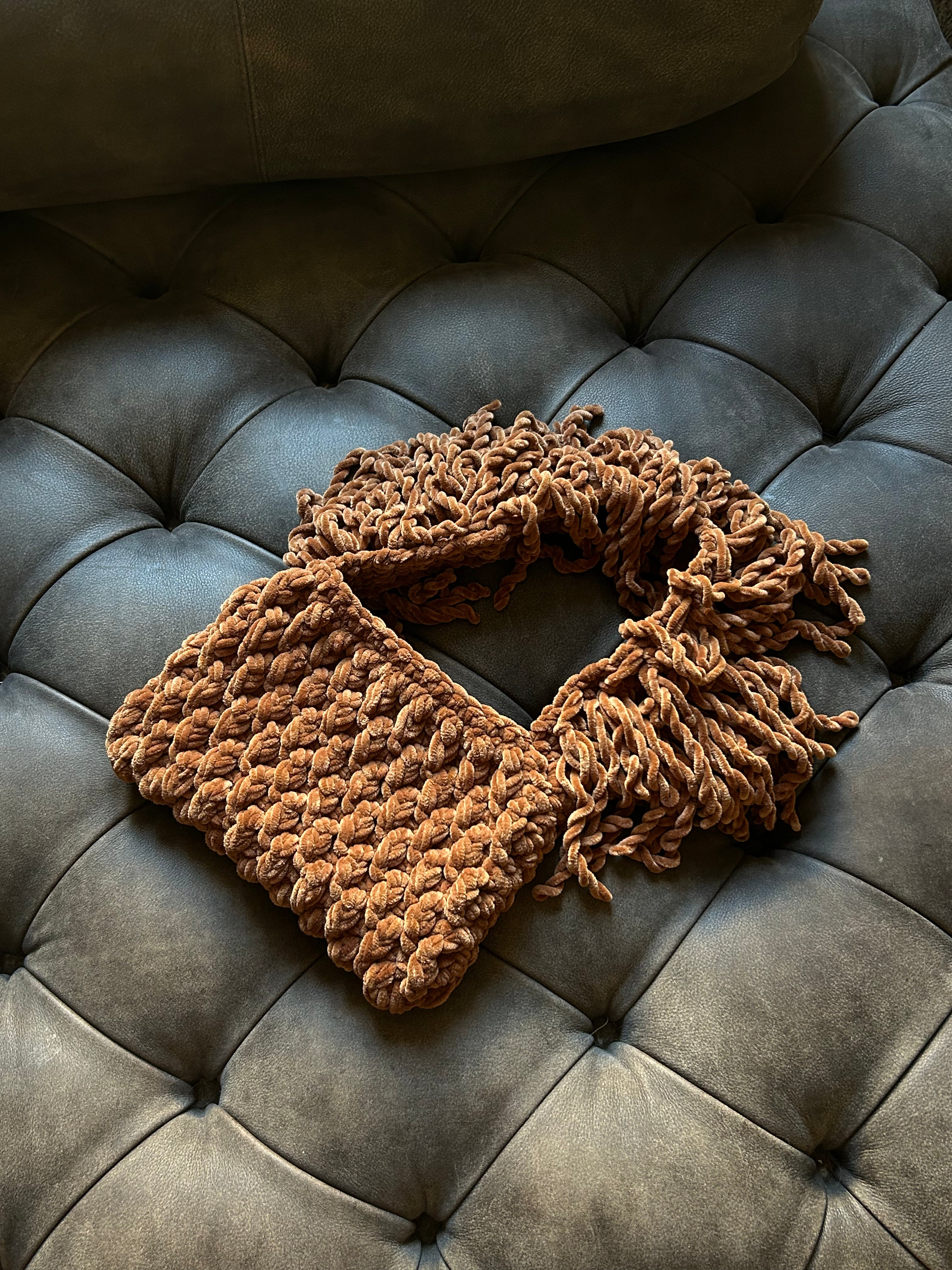 Caramel Velvet Medium - LIMITED EDITION