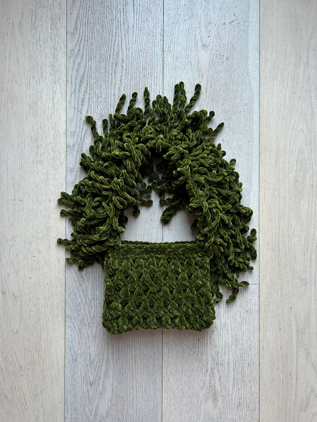 Olive Velvet Small - LIMITED EDITION