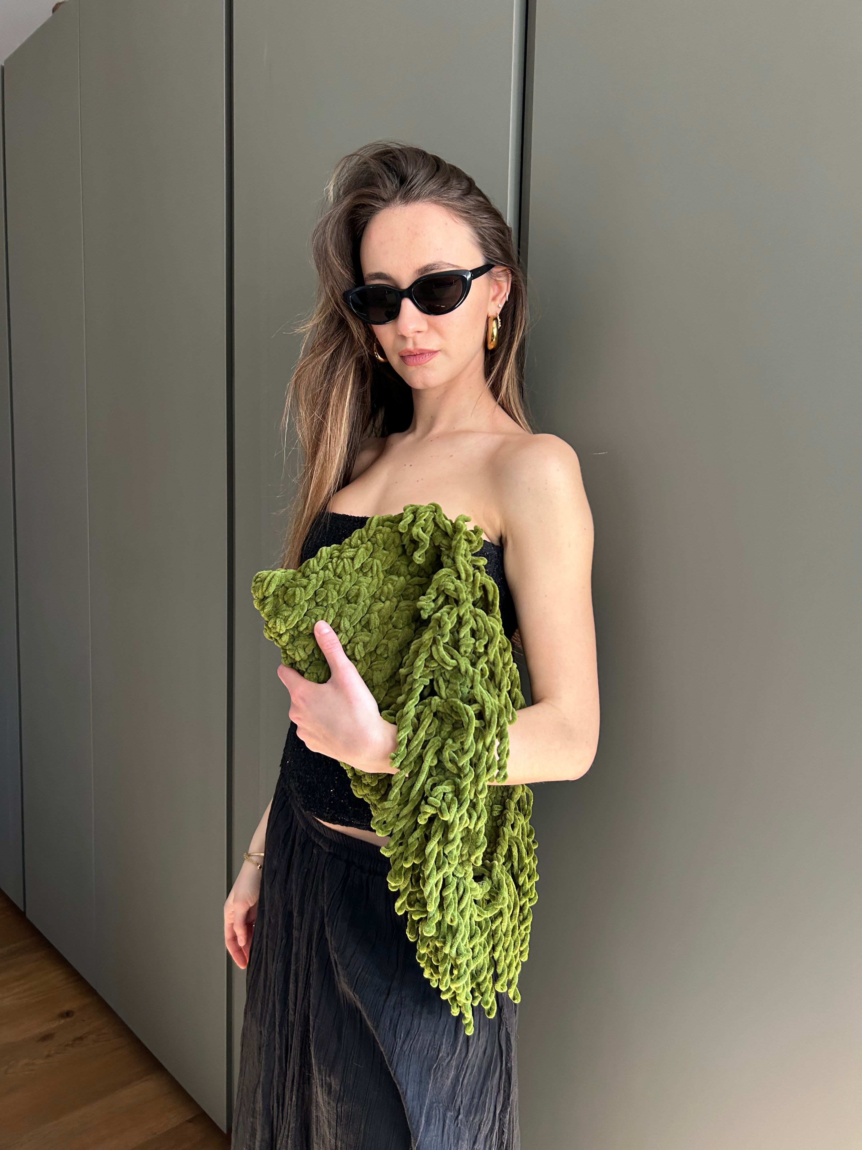 Baby Olive Velvet Medium - LIMITED EDITION